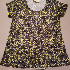 Lularoe Classic Tee - Size XL